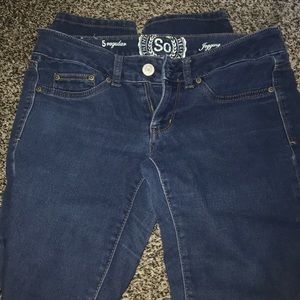 Dark blue solid jeans